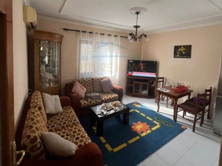 Affitto, Appartamento 2+1, Pazari i Ri, Tirana.