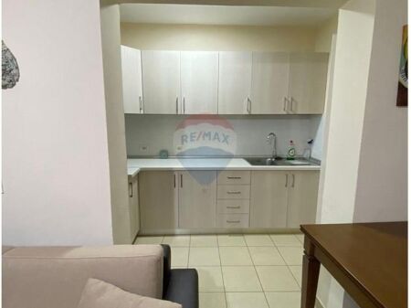 Apartament - Për Qira - Shkolla e Baletit, Tiranë
