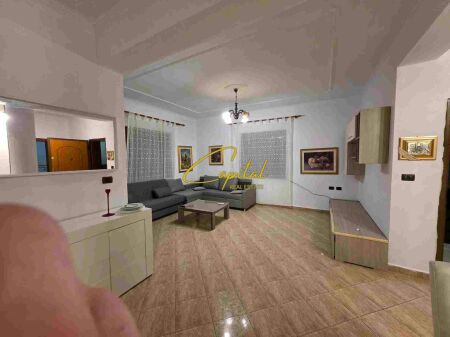 APARTAMENT ME QIRA 2+1 RRUGA E ELBASANIT 45.000 LEKE