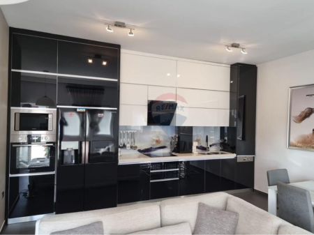 Appartamento in affitto 3+1 a Siri Kodra