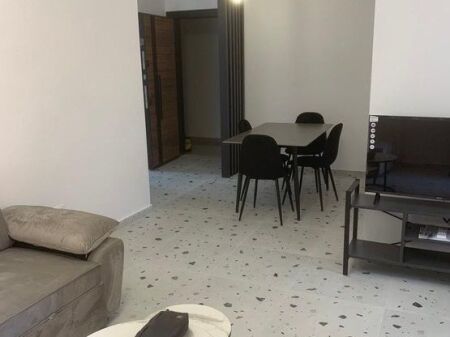 Apartament me qira 1+1 , 5 Maji