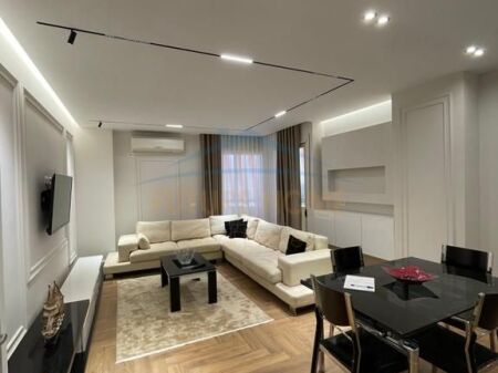 Qera , Apartament 2+1+Post Parkimi , Pazari i Ri , Tirane