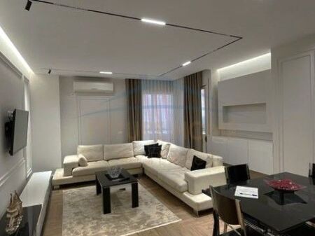 Affitto, Appartamento 2+1+Posto Auto, Mercato Nuovo, Tirana