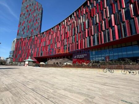 🏢 Office Space for Rent – Air Albania