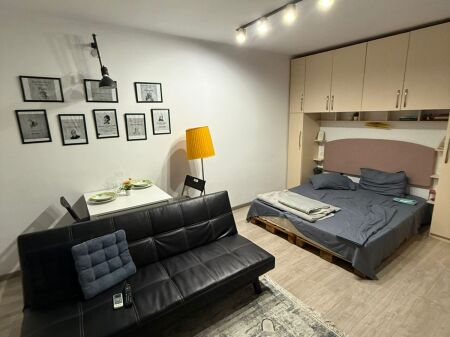 garsoniere me qira tek Rruga Durresit