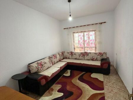 🏠 IN AFFITTO – APPARTAMENTO 3+1 📍 Posizione: Vicino all'Ospedale Militare 💶 Prezzo: 500 €