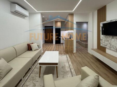 Shitet, Apartament 1+1, Rruga Fortuzi