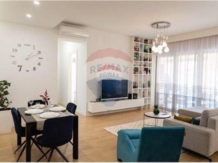 Apartament - Për Qira - Kompleksi Delijorgji, Tiranë