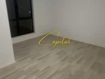 AMBIENT BIZNESI ME QIRA 120 M2 5 MAJI 45.000 LEKE