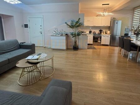 Shitet, Apartament 3+1+2, Kodra e Diellit