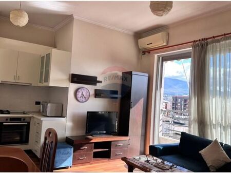 Apartment 1+1 for rent at Pazari i Ri!
