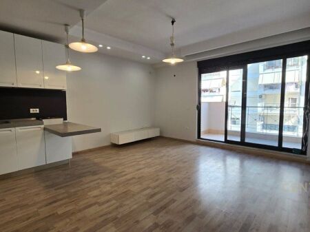 APARTAMENT 1+1 TEK KOMPLEKSI DELIJORGJI!