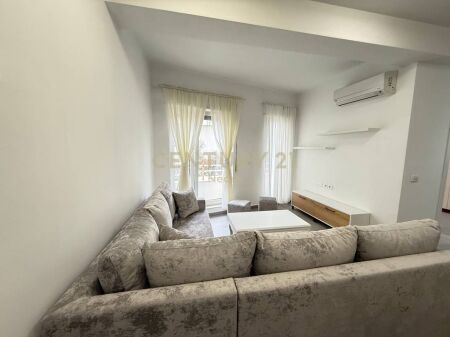 AFFITTASI 2+1 Con Posto Auto Kodra E Diellit