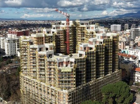 🏢 Colonnade Residence