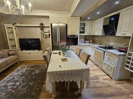 2+1 Apartment for sale in the Center of Tirana