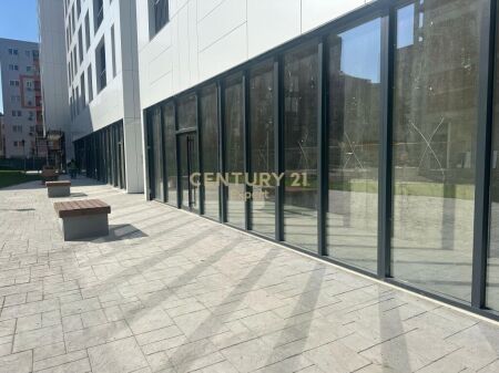 AFFITTO LOCALE COMMERCIALE DIVISO IN AMBIENTI PIÙ PICCOLI IN AFFITTO FRONTE STRADA, NUOVO BOULEVARD POSSIBILITÀ DUPLEX 10 POSTI AUTO !!