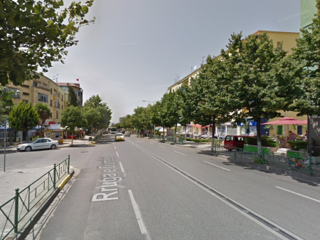 Dyqan me qera tek Rruga e Durrësit Tirane