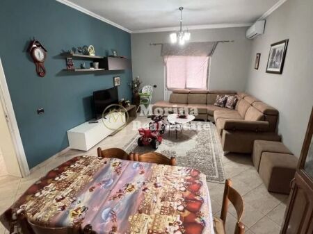 Affitto | Appartamento 2 + 1 | Via Besim Alla | 450 €/mese