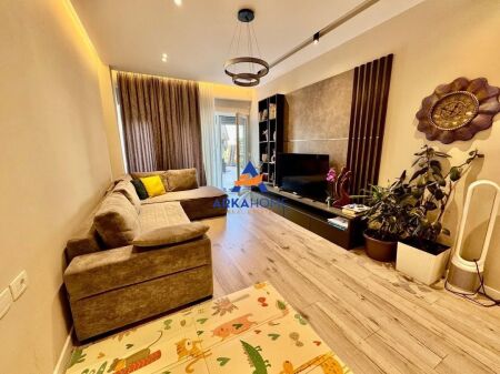 SHITET TRIPLEX " KODRA E DIELLIT 2 " 335.000 EURO