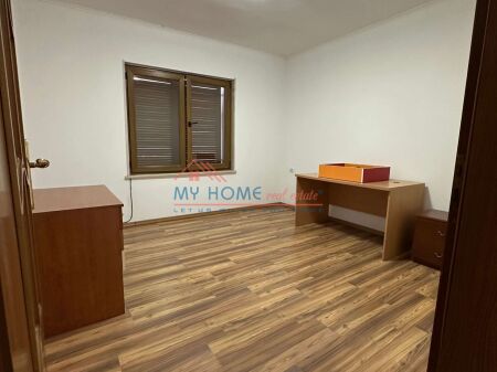 Office for rent at Willson Square Tirana