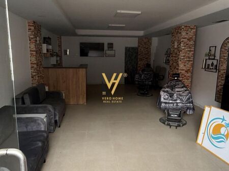 NEGOZIO IN AFFITTO 90 M2 IN VIA MUHAMET GJOLLESHA 80.000 LEKE