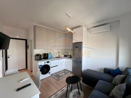 Qera, Apartament 1+1, Spitali Amerikan 3, Tiranë.