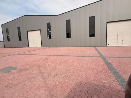 JEPET ME QERA KAPANON NE PORTO ROMANO, DURRES