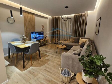 Disponojmë Apartament 2+1, për Qera