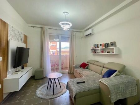 Jepet me Qira Apartament 1+1 – Kompleksi Golden Park 3