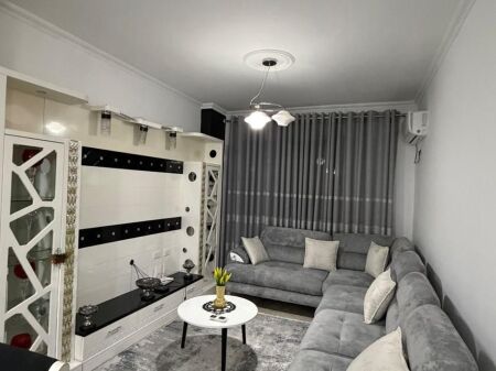 Apartament 1+1 me qira ne Yzberisht!
