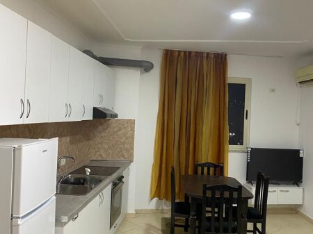 🏢 Astir di fronte al Complesso Molla, appartamento arredato 2+1 in affitto.48,000Leke