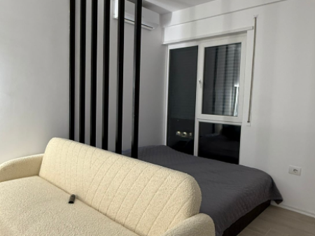 🏡 Garsoniere me Qira – Rruga 5 Maji (mbrapa Concord Center) 