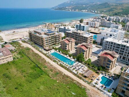 Modern Apartment for Sale – Regina Palm Resort, Radhimë