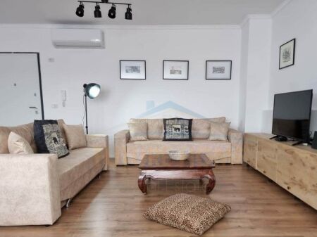 Qera, Apartament 1+1, Kafe Flora