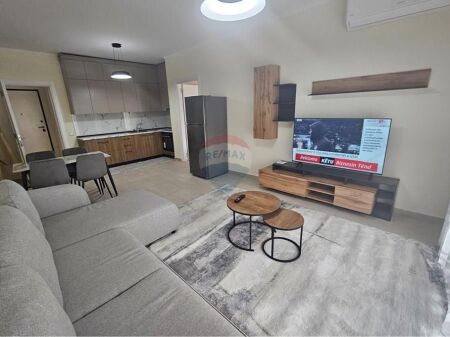 - 1+1+post parkimi per qira -Liqeni i Thate-