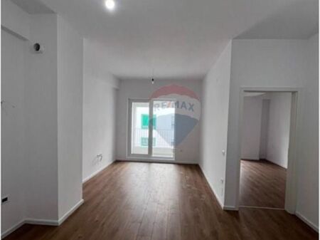 Appartamento 1+1 in Vendita – Residenza Kaimi, Ali Demi, Tirana