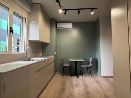 Shiten 3 Studio tek Spaku, rruga 'Stacioni i Trenit'