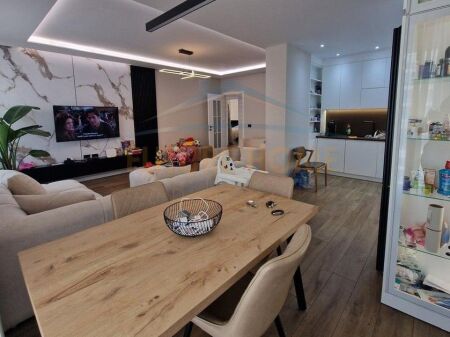 Rent apartment 3+1+2+3 PARKING SPACES, Aviation field Turdiu, Tirana