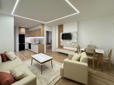 📌 Shitet Apartament 1+1 – Fortuzi