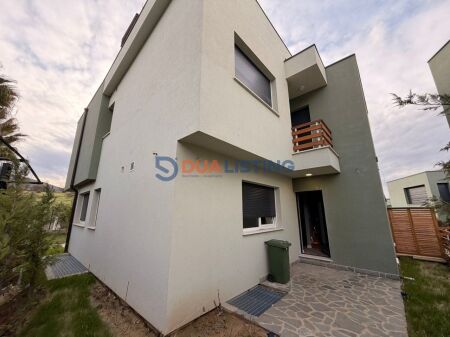 JEPET ME QIRA VILE TEK LONG HILL RESIDENCE 2!!