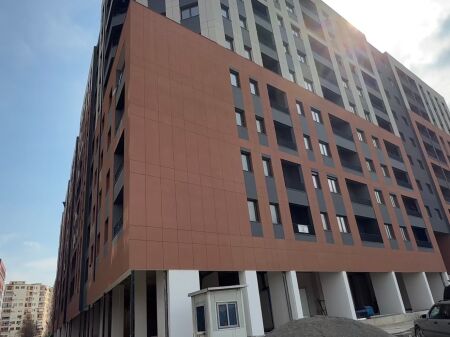 ASTIR APARTAMENT 1+1+POST PARKIMI PER SHITJE!