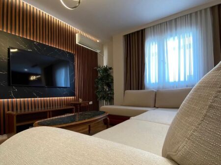 Jepet me qera 2+1 mobiluar te Mine Peza 880 eu