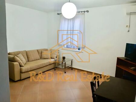 🏡 Jepet me qira apartament 1+1 – Qendër, pranë Kafe ATSH
