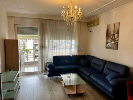 Affitto, Appartamento 2+1 , Bllok , Tirana