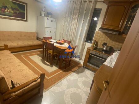 VENDESI APPARTAMENTO 3+1+BALCONE " STRADA DURRES "22.000.000 LEKE