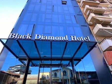 Locale Commerciale in Affitto (114 m²) Open Space 📍 Centro – Black Diamond Hotel | 1.000€/mese | (Selvia, incrocio) | Piano: 0