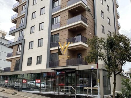 BUSINESS BUILDING 1,600 M2 FOR RENT IN LAPRAKE 16,000 EURO