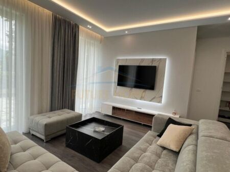 Affitto, Appartamento 2+1, Complesso Forest, Tirana