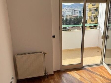 OFFICE FOR RENT ON KOSOVAREVE STREET, DINAMO COMPLEX