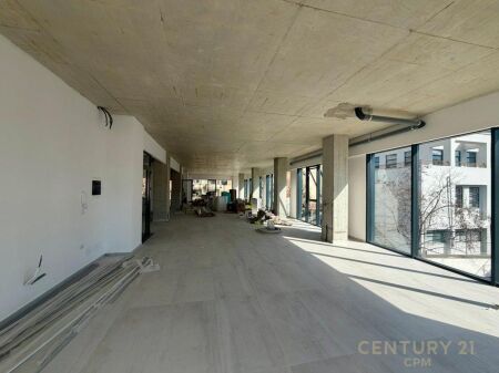 AMBIENT 250 METRA OPEN SPACE BUZE RRUGES BARRIKADAVE PER QIRA!